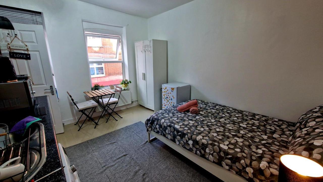 Small Cozy Studio Zone 1 Лондон Экстерьер фото